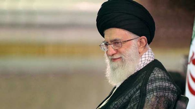 الإمام الخامنئي يبارك للشعب الإيراني العام الجديد: