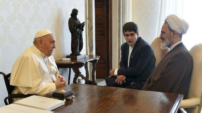 الإمام الخامنئي يدعو البابا فرانسيس لبذل الجهود في الدفاع عن الشعبين الفلسطيني واليمني